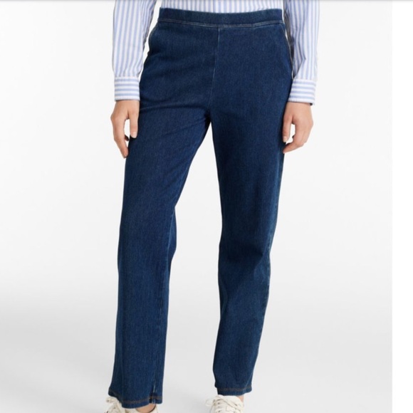 L.L. Bean  Perfect Fit Pull On Jeans - Picture 2 of 11